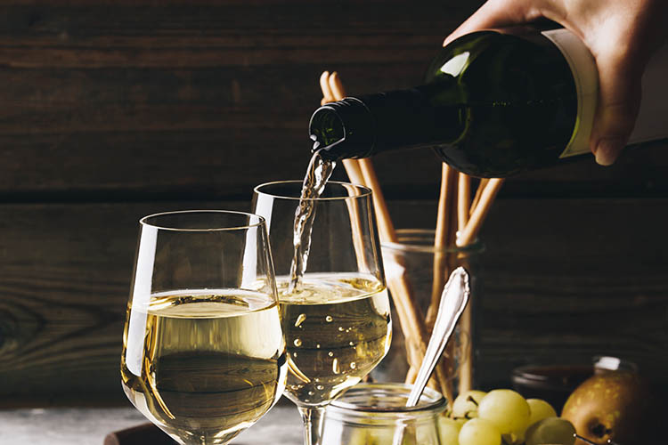 Cave à vin et champagne dans un restaurant Sainte-Luce